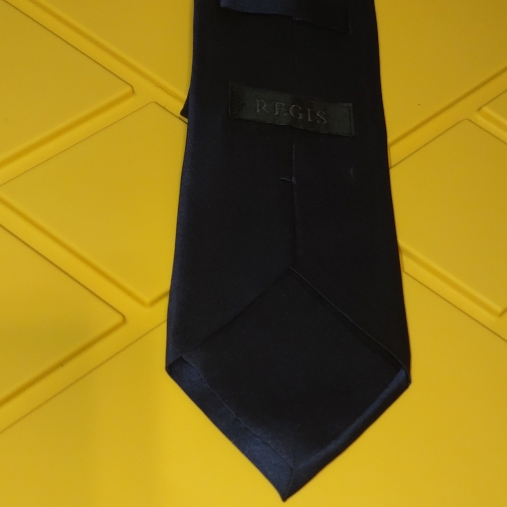 REGIS TIES - Picture 2 of 8